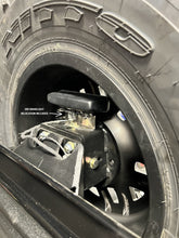 Load image into Gallery viewer, JEEP WRANGLER HEAVY DUTY HINGED SPARE TIRE CARRIER FOR JL/JLU
