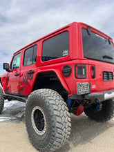 Load image into Gallery viewer, HIGHLINE TUBE FENDERS KSPEC FOR JL/JLU