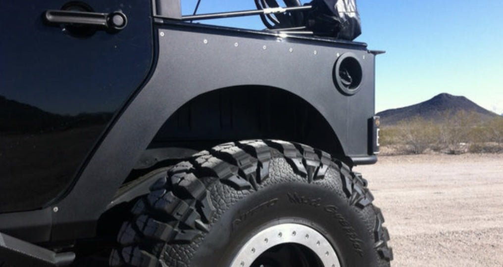 REAR ROCKSKIN BUILDER CORNERS (4DR.) FOR JKU