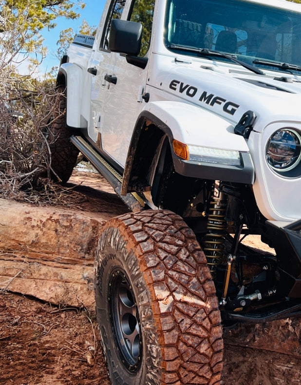 Jeep Gladiator JT KSPEC Rock Sliders