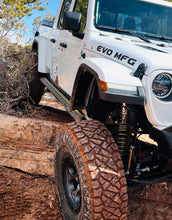 Load image into Gallery viewer, Jeep Gladiator JT KSPEC Rock Sliders
